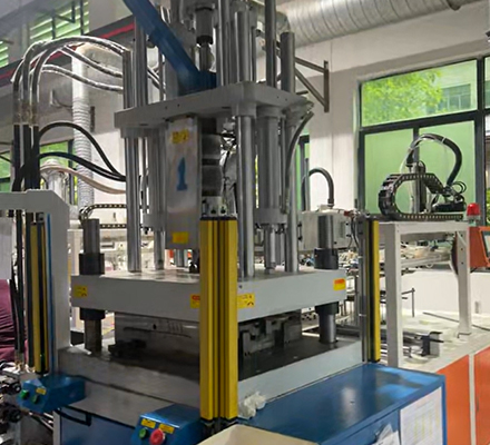 Automatic bone shooting machine